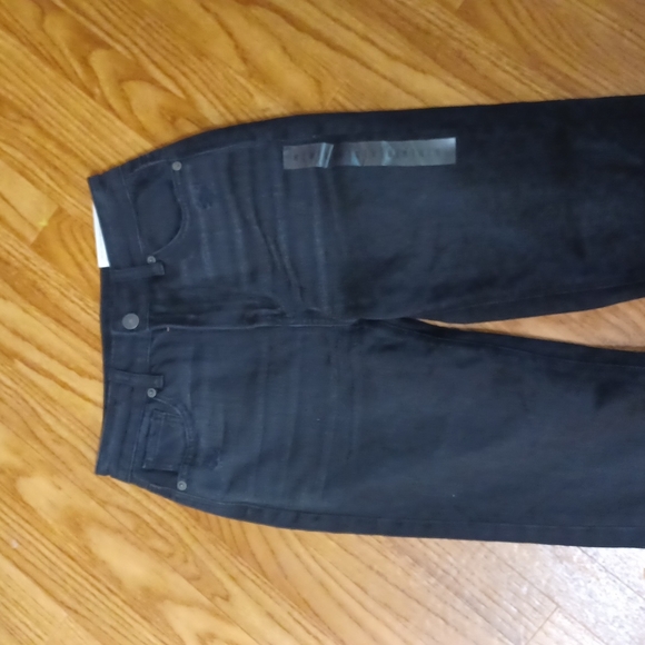 NWT American Eagle Black Distressed Mom Jeans - Picture 2 of 13